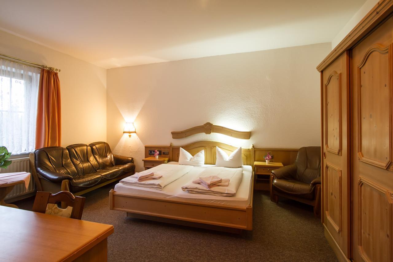 Hotel Groebern Am See Grobern 외부 사진