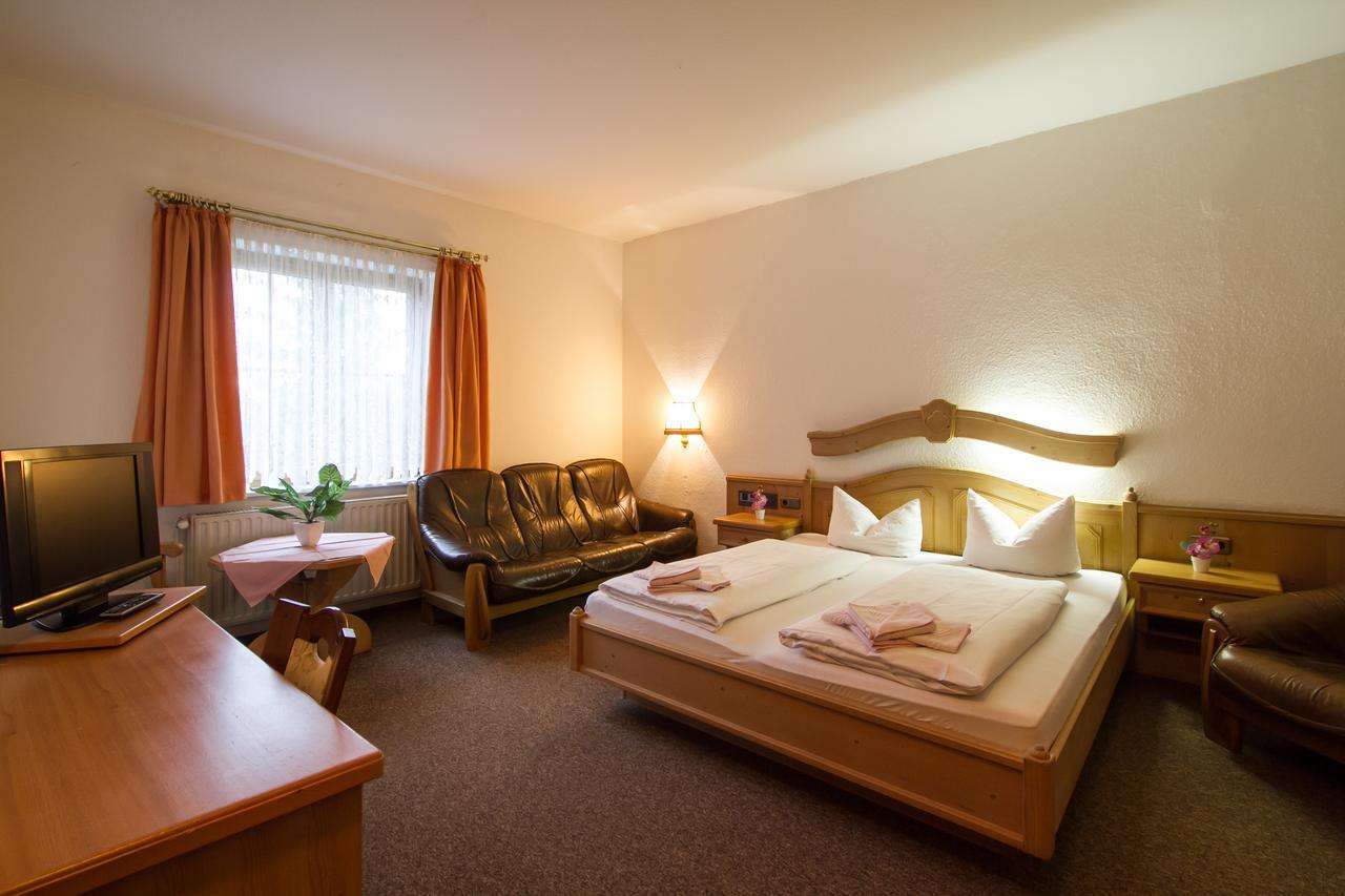 Hotel Groebern Am See Grobern 외부 사진